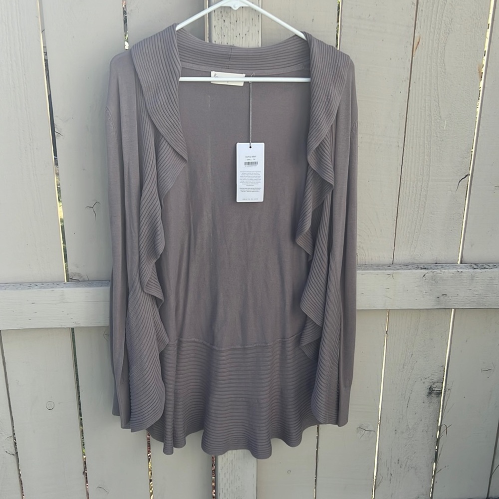 Hunu tan size small sweater